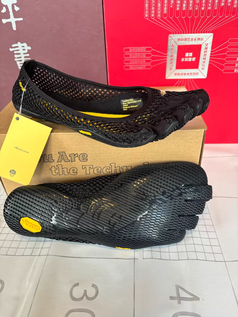 Men five-finger shoes women's  - огляд і ціна Men'S Training Shoes
