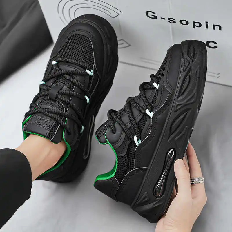 Black Does Not Slip Man's Snea - огляд і ціна Men Shoes Black