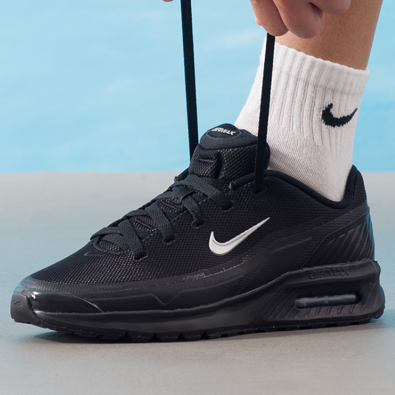 Nike Men's Air Max BIA SE New  - огляд і ціна Men'S Shoes Nike Black
